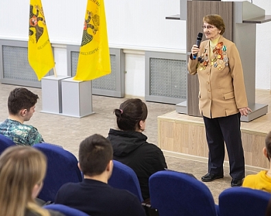 Foreign students of SSTU met with a former prisoner of a Nazi concentration camp